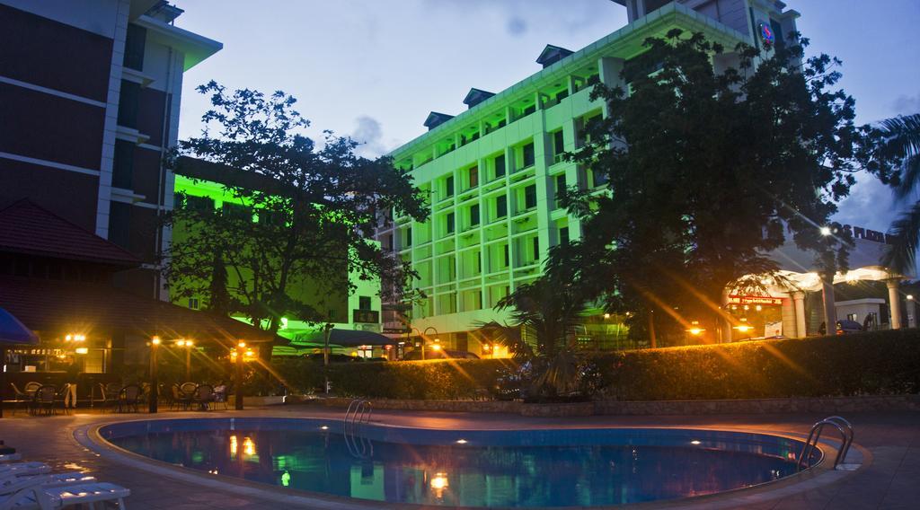 G.S Plaza Hotel Аккра Экстерьер фото